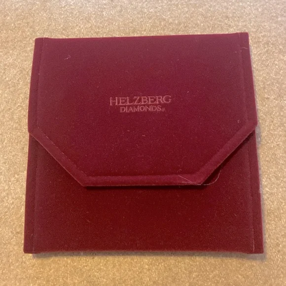 1/5cttw Black and White Diamond Heart Necklace - Picture 3 of 6